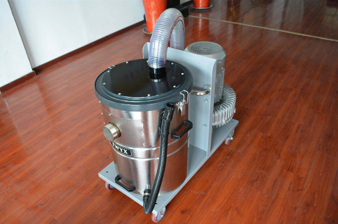 吸尘器噪音 吸尘器噪音