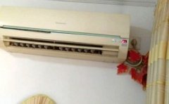 海尔柜机空调指示灯一直闪